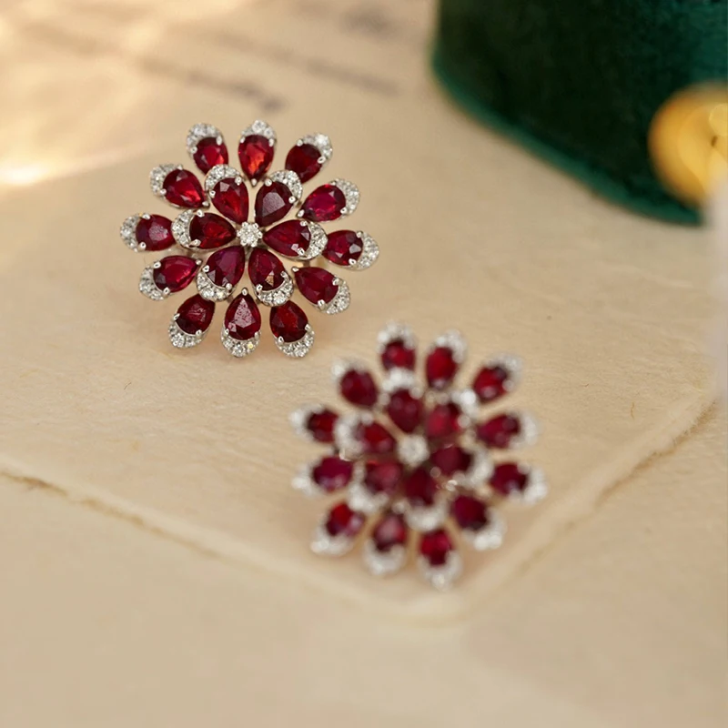 S145e0566b2934e278f9696f6e2f09be4w Aazuo Luxury Real Jewelry 18K White Real Gold Natural Ruby Big Flower Stud Earrings Gifted for Women Engagement Wedding Party