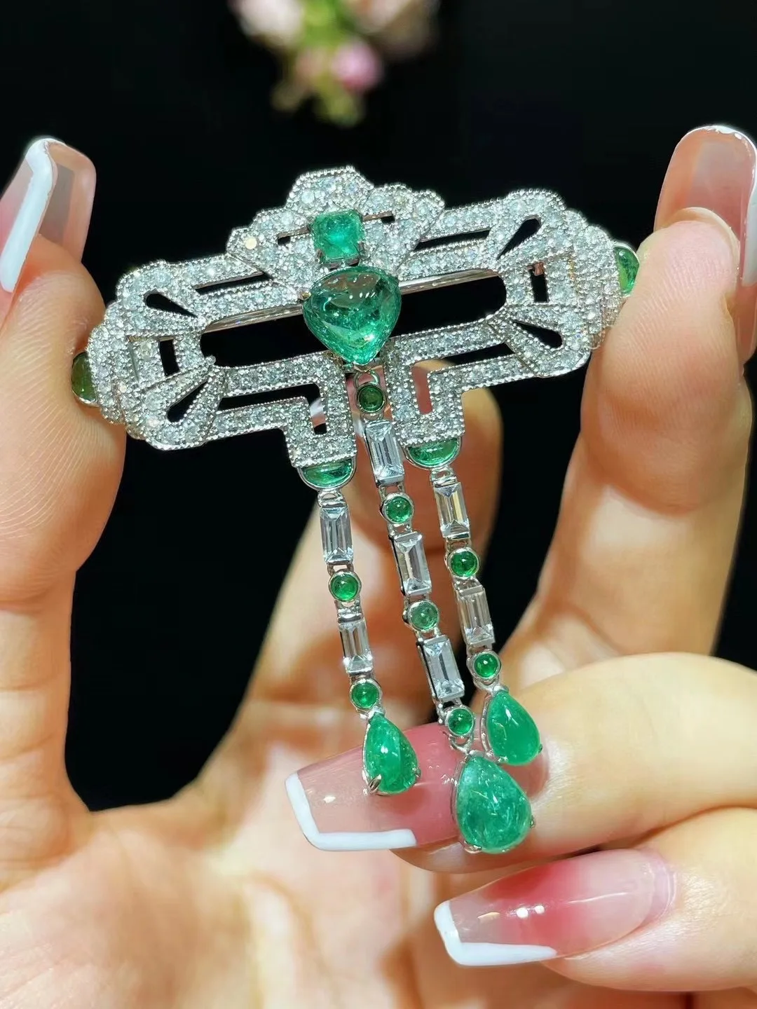 S30f8d13d1300415ebed8918a051a4309W genuine luxury jewelry natural emerald and diamond brooch & pendant double use 18K white gold fine women jewelry free shipping