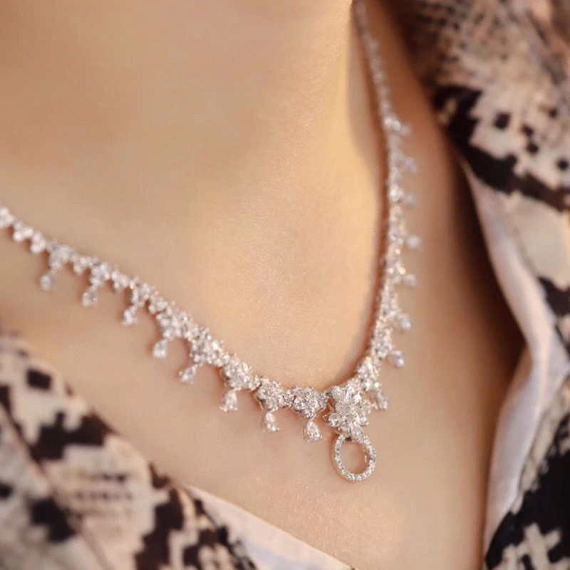 S481b9a945aac4712a864cb53abb8098bb Aazuo Premium jewelry 18K Pure White Gold Real Diamond 5.0ct Luxury Necklace Gifted For Women High Class Banquet Party Au750