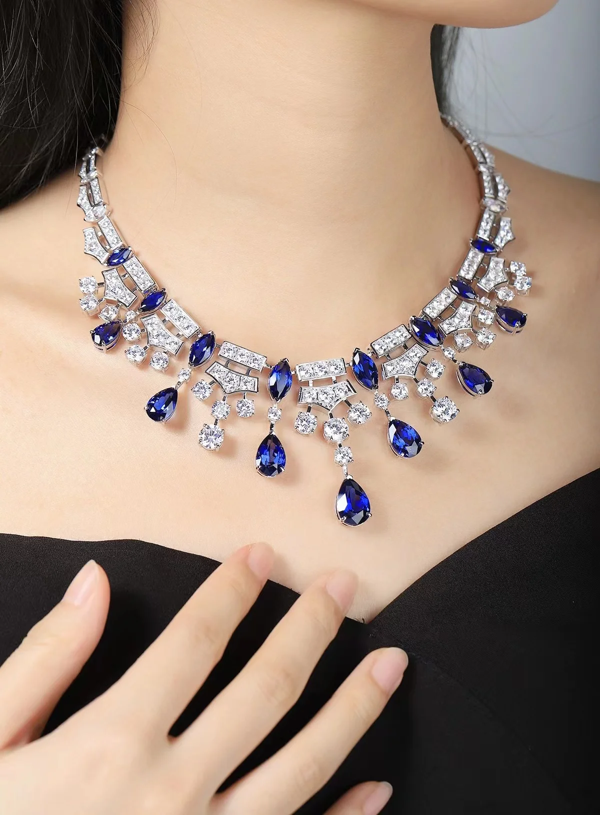 S7618593c91754e219e3c04c0ef701423A Ruihe Luxury Custom Design New 925 Silver Fashion Necklace 93.75ct Lab Grown Ruby Fashion Jewelry Women Christmas Wedding Gifts