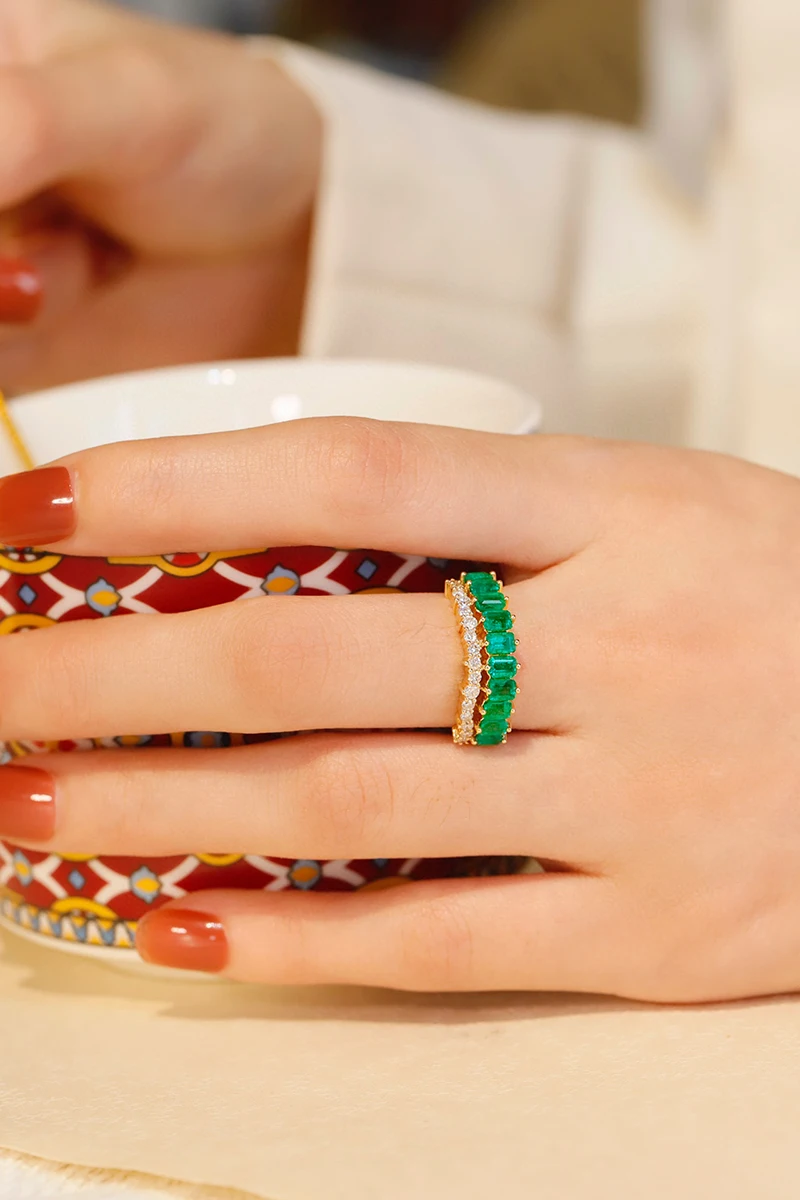 Sb1f3b2bf9e5d4982be90aa1588d9dd1bL KUGG 18K Yellow Gold Rings Luxury Elegant Design Real Natural Emerald Shiny Diamond Gemstone Ring for Women High Party Jewelry
