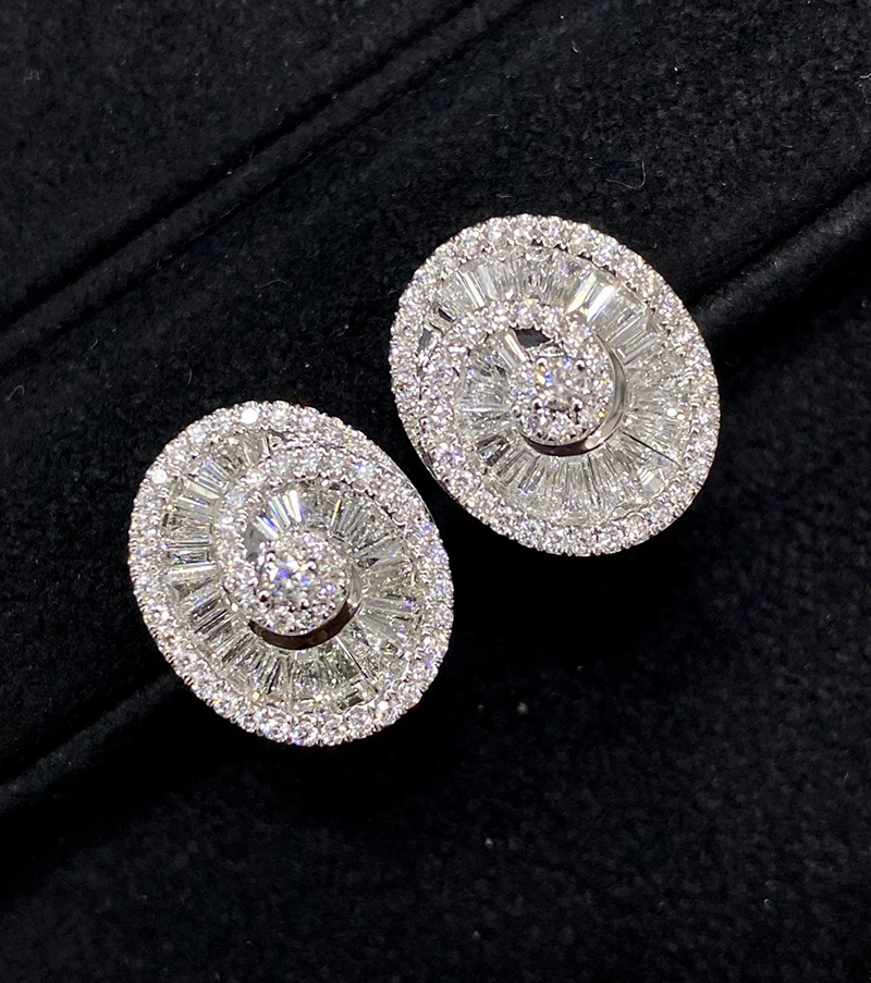LUOWEND 18K White Gold Earrings Fashion Spiral Design Real Natural Diamond Stud Earrings for Women Wedding High Party Jewelry
