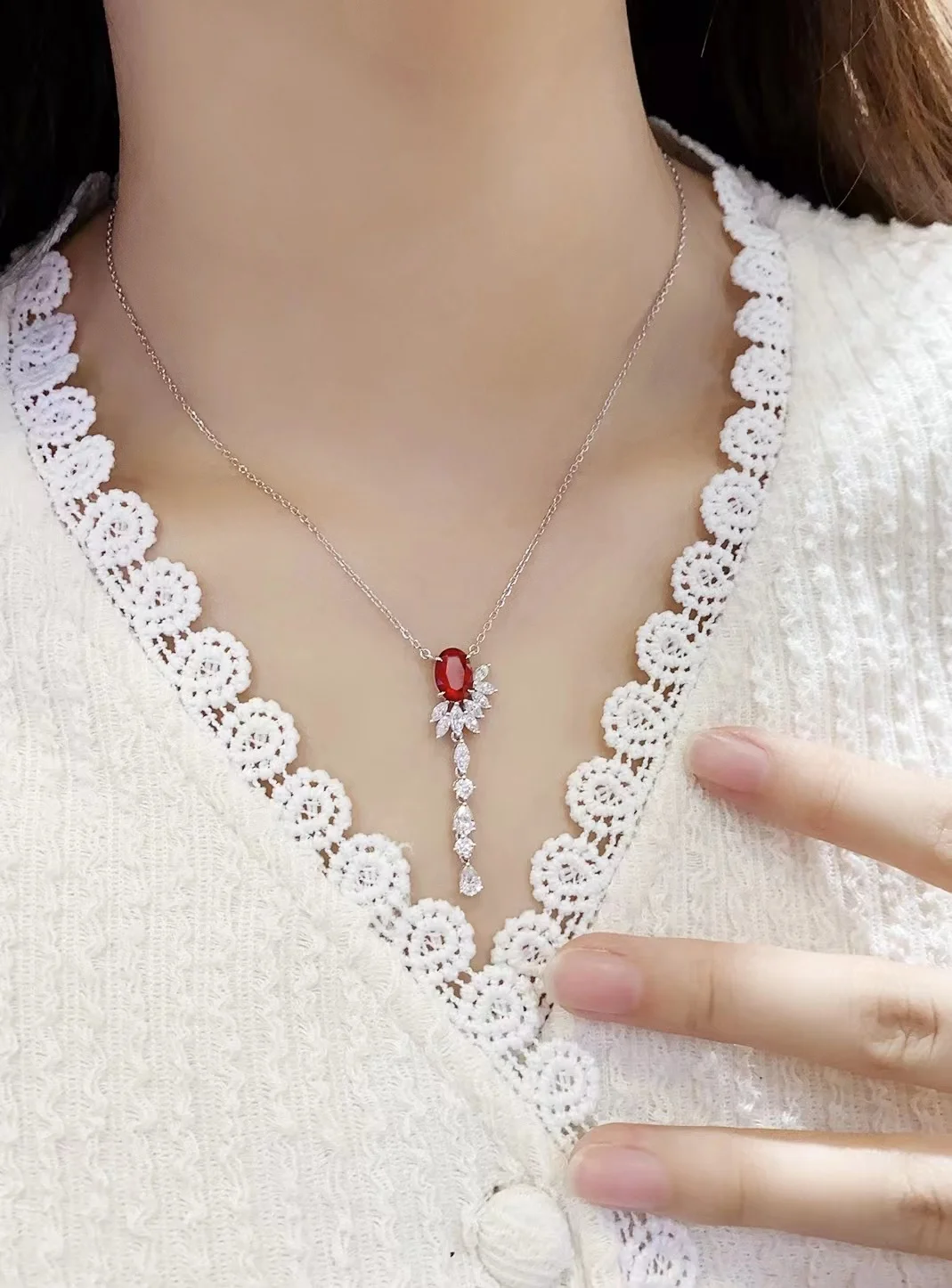 Sf19f6e73dfb54cf39419669c54fa7f326 Ruihe Luxury Custom Design New 925 Silver Fashion Necklace 93.75ct Lab Grown Ruby Fashion Jewelry Women Christmas Wedding Gifts