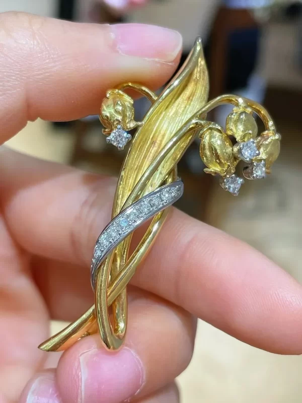 genuine luxury jewelry 18K gold /pt900 platinum lily of the valley brooch fine women jewelry free shipping